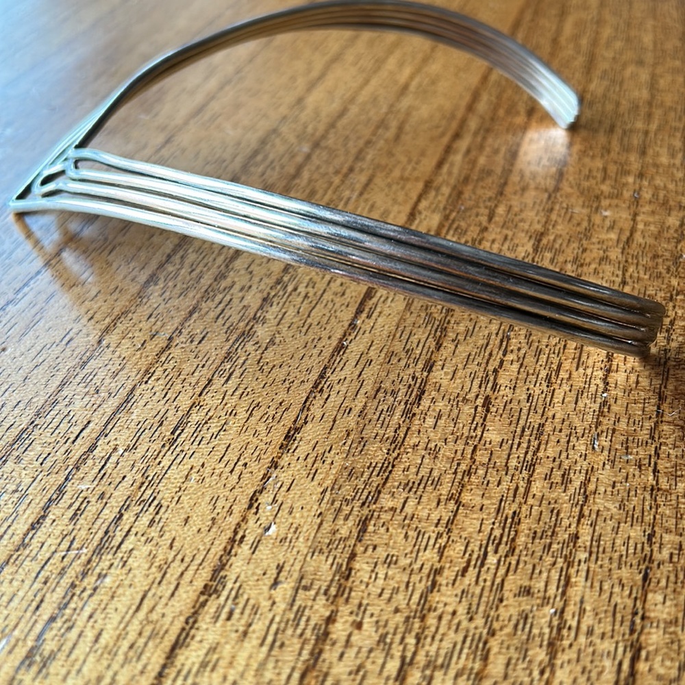 V shape Necklace - Picture 5 of 12